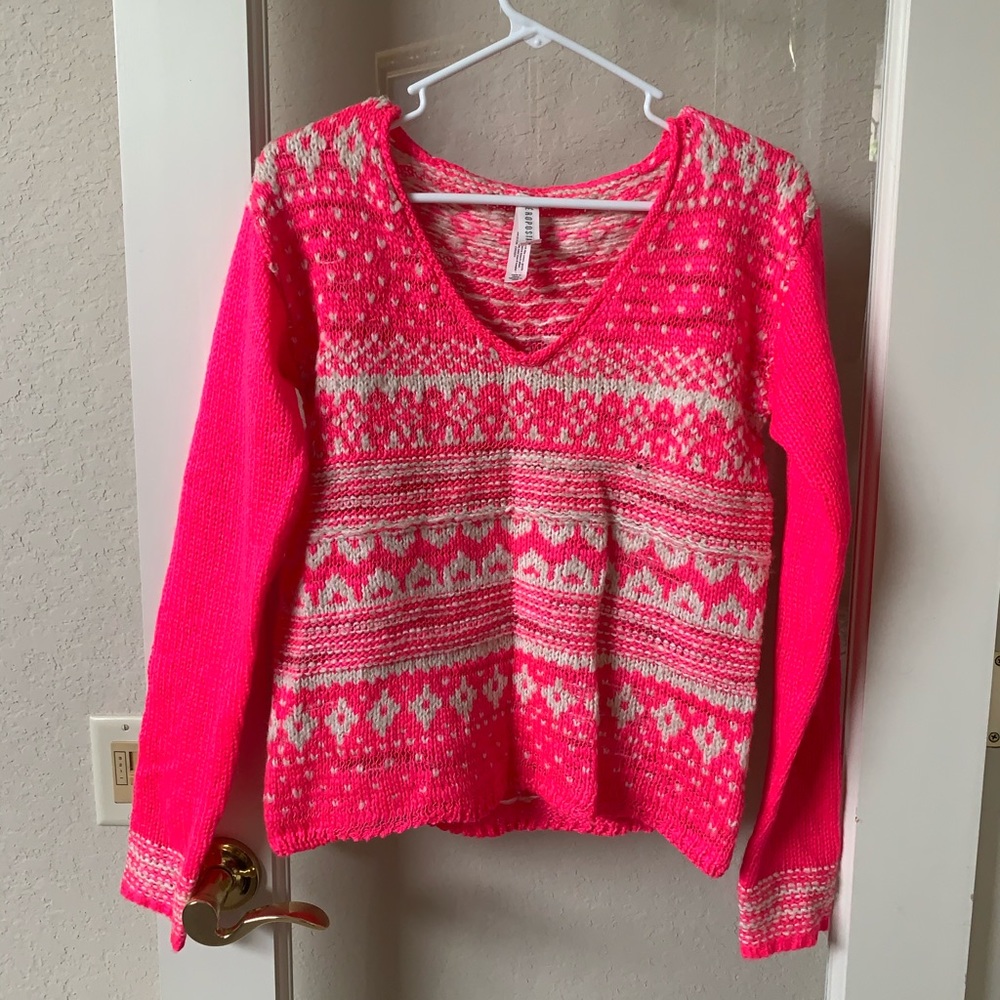 Junior’s Aeropostale Sweater - Size Medium